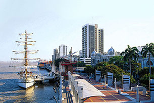 Malecon 2000 in Guayaquil