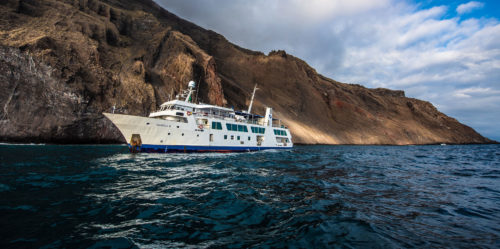 Yacht Isabela II sailing in the Galapagos Islands
