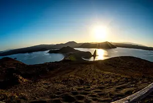 Bartolome Island