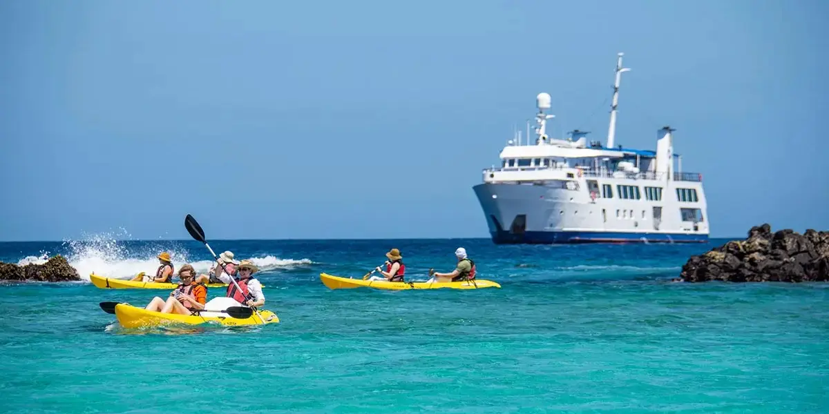 Kayaking Galapagos Yacht Isabela
